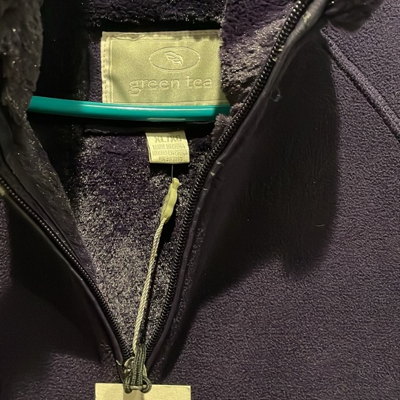 NWT women’s purple Green tea XL faux fur lined jacket with pockets. - Picture 3 of 5